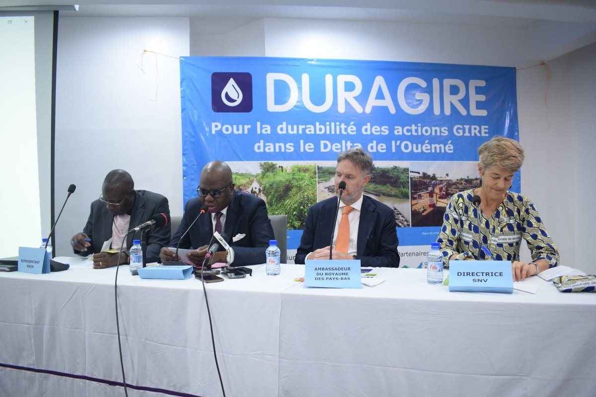 #Benin : Ressources en Eau pour les communautés du bassin de l'Ouémé : 
 
 DURAGIRE, un programme 7.2 milliards de FCFA lancé

visages-du-benin.com/benin-ressourc…

#NLandBJ,  #Snv, #coopération, #Duragire, #développement, #eau, #Ancb, #EauPotable, #VNGInternationalBenin, #gouvBenin