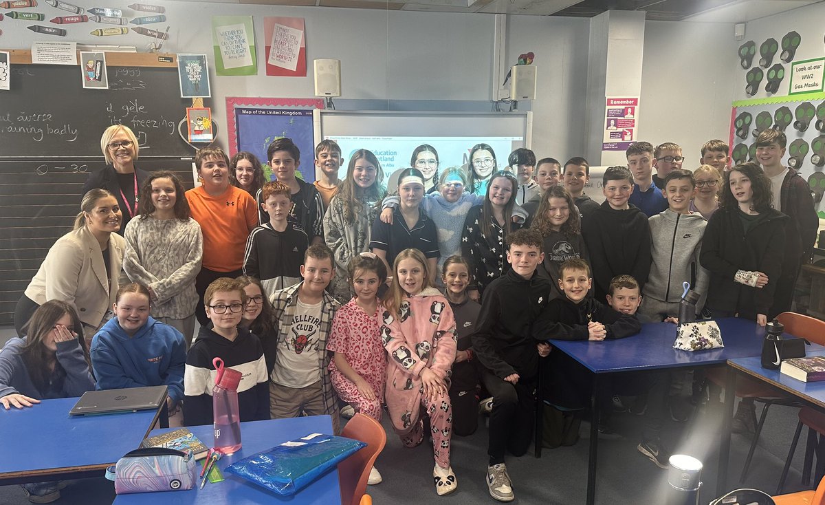 RenEdHWB's tweet image. Following on from our staff session last week, @EmmaYS4 and I had a great session with P7 pupils from @WallacePrimary Lots of great discussion around #healthyrelationships and being an active #bystander 👍🏻 @RenCouncil @MVPScot