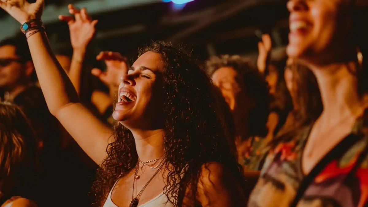 cokkorosso's tweet photo. Hoy celebramos el poder, la creatividad y el talento de todas las mujeres que hacen que la música cobre vida en nuestros eventos. Hoy y siempre, honramos su contribución al mundo de la música. ¡Feliz Día de la Mujer! 💪🎶 #DíaInternacionalDeLaMujer #MujeresEnLaMúsica https://t.co/Ejk0MkfgNR
