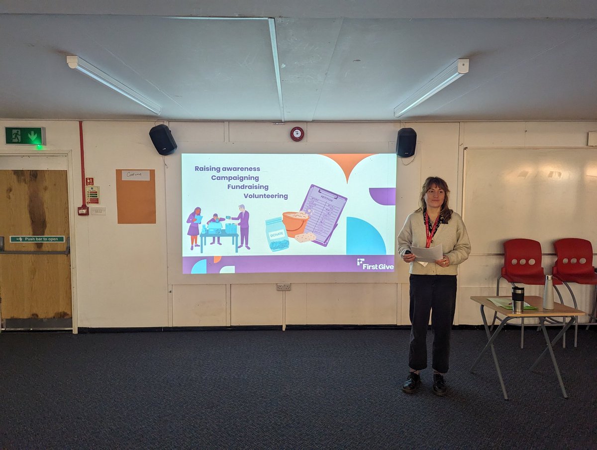 NonFirstGive's tweet image. Super to support @FirstGiveGemma at her first @FirstGiveUK #LaunchAssembly
Year 7 @7Wyedean we are so excited to hear about the social issues you choose and charities you connect with. Thanks to Mr Jones for such a warm welcome!
#YoungPeopleMakingADifference