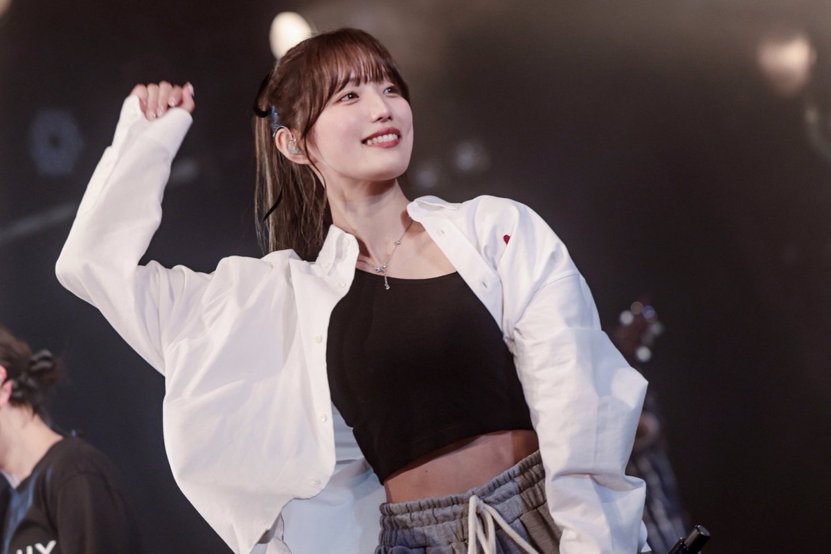 PassCode 高嶋楓 お誕生日グッズ　写真集&ロンT XL Post by 高嶋楓 on X: 🐎🤍