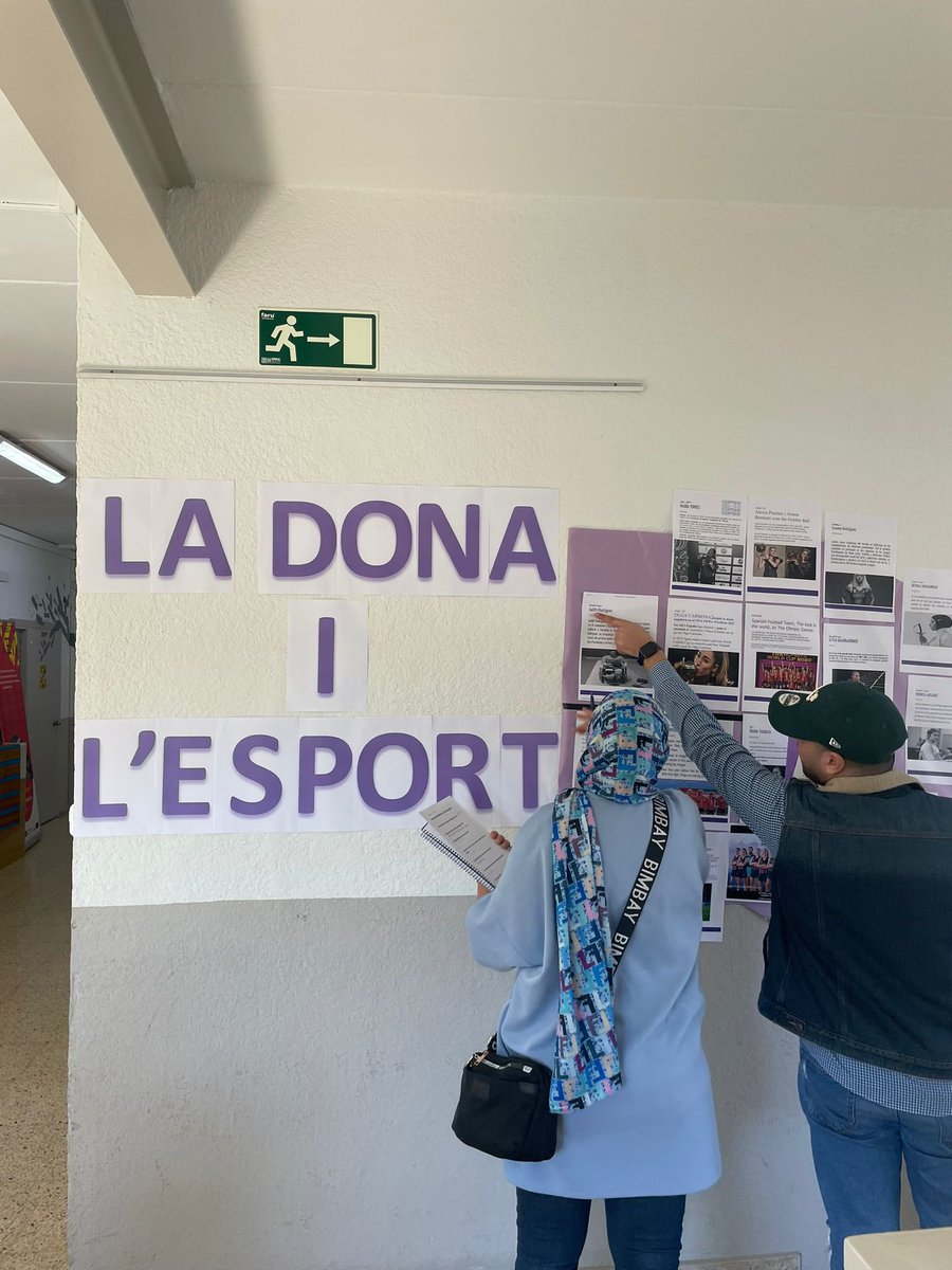 CJujol's tweet photo. Dilluns els grups de competic 1 vespre, catala 2, castellà 2, castellà 3 i instrumental 2 i 3 han iniciat activitats relacionades amb la dona i l’esport, en conmemoració al dia 8 de Març, el dia de la dona. https://t.co/tkvxubwG91