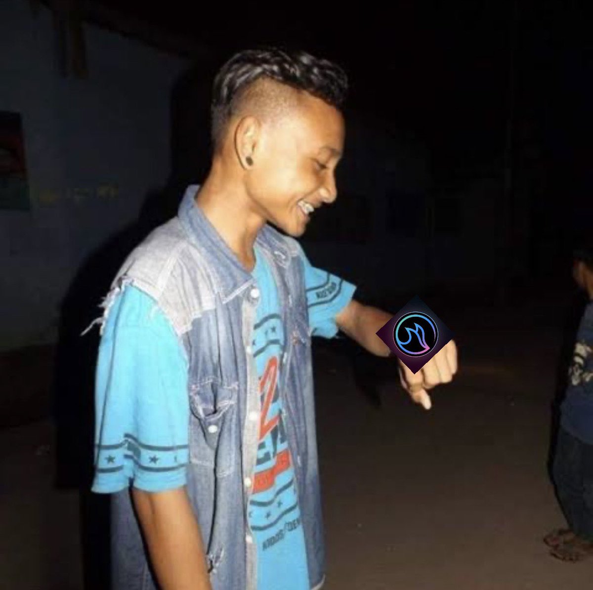 Timothy Ronald tweet media