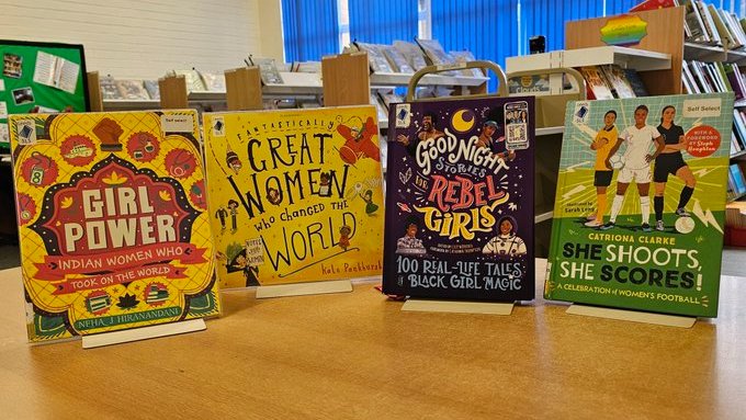 Leeds SLS 📚 tweet media