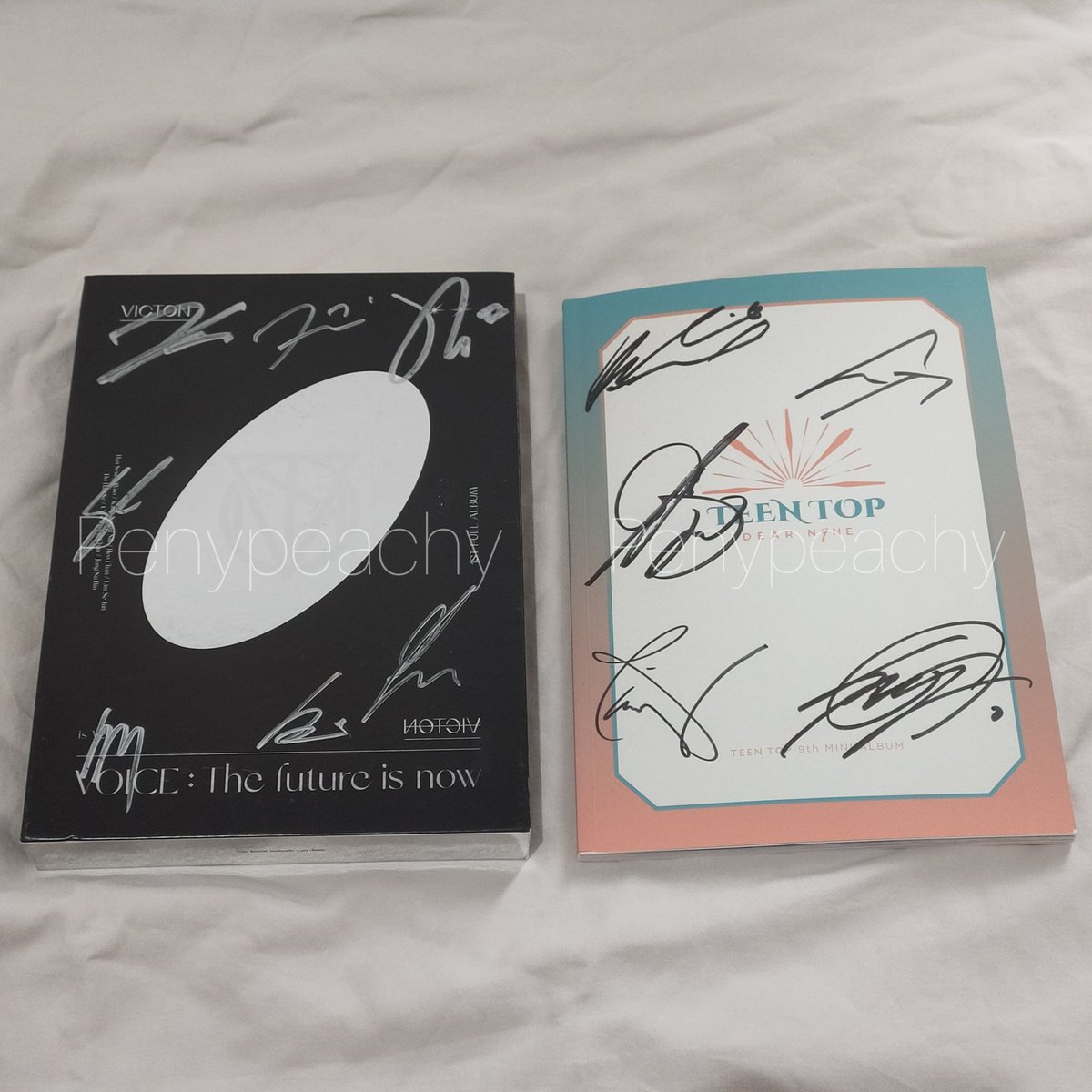 [Help RT] want to sell

Signed album with inclusions :
• victon the future is now
• teen top dear.n9ne

i don't know the market price so please kindly dm me your budget /  preferred price🫶🏻

t. wts lfb lfs album pc photocard kpop ina ph my sg thai ww worldwide 빅톤 틴탑 양도