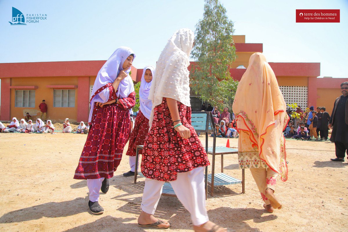 PffYouth's tweet photo. Pakistan Fisherfolk Forum - PFF 
Empowering girls through space, strength, and energy! Our team champions healthy activities for female students. Happy #InternationalWomensDay to all the brave women out there! 
#WomensDay #pff #tdh https://t.co/edvO5dPwQ1