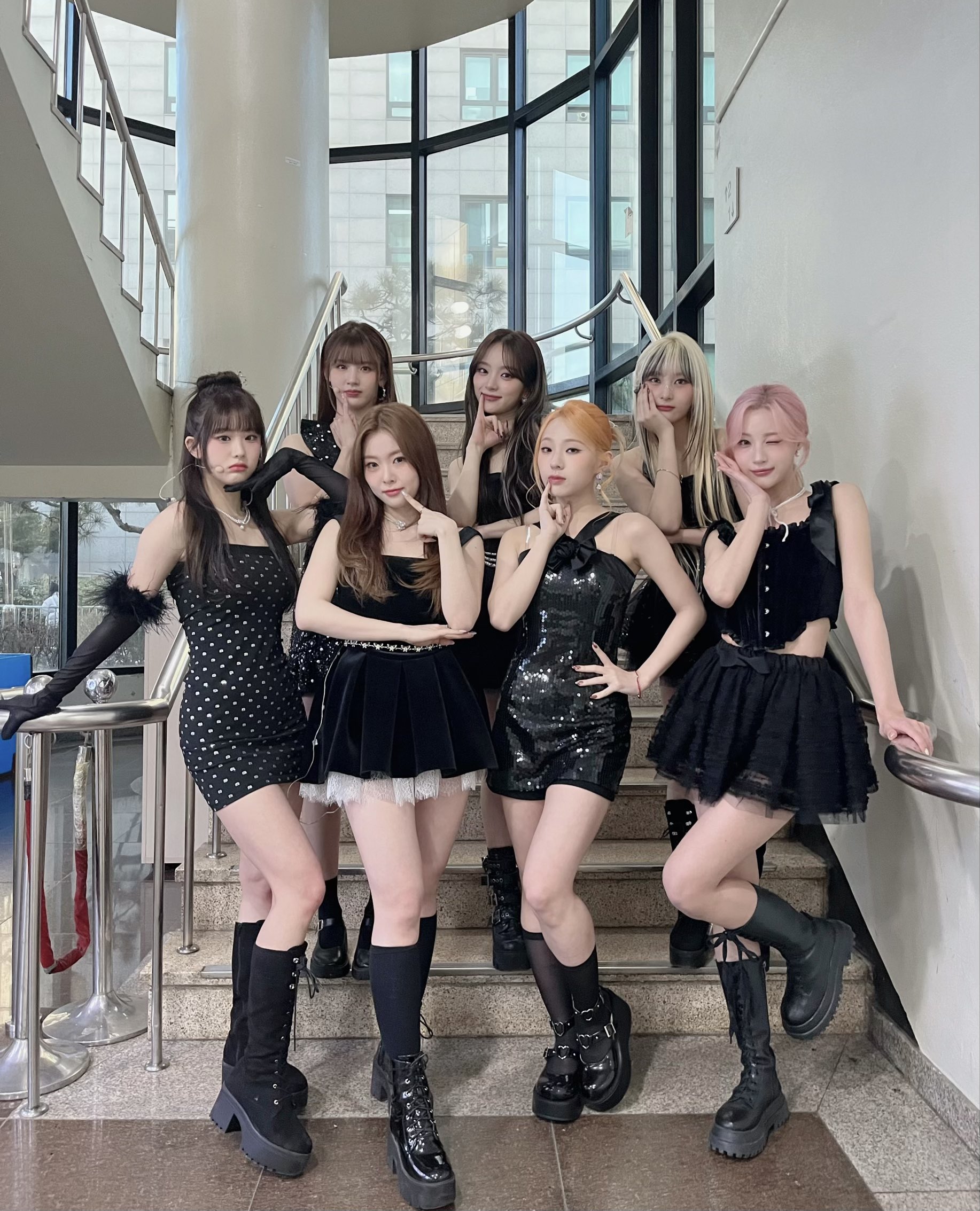 GII8kAkacAA1Cm7?format=jpg&name=4096x4096