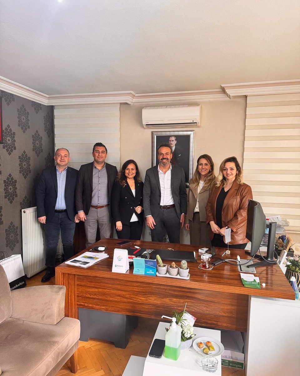 cev_bir's tweet photo. Prof. Dr. Sevgi DEMİREL, Doç. Dr. Begüm Aydın yeni dönem ÇEV-BİR Yönetim Kurulu’na hayırlı olsun ziyareti gerçekleşti. Görüşmede güncel çevre sektörüne ilişkin konular ve ortak yaklaşımlar konusunda fikir alışverişinde bulunuldu. https://t.co/qakIiId5P8