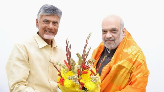 NewsAlgebraIND's tweet image. 🚨 TDP Chief Chandrababu Naidu meets Home Minister Amit Shah and BJP president JP Nadda.

BJP can contest 7-8 loksabha seats and around 20 assembly seats in Andhra Pradesh.

TDP &amp;amp; Janasena both will declare support to BJP in Telangana &amp;amp; campaign for it.

Pawan Kalyan also joined