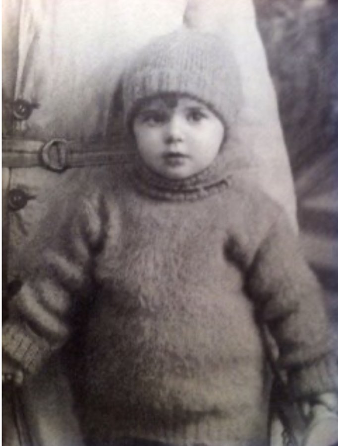 8 March 1929 | A French Jewish girl, Claudine Malack, was born in Paris. 

She arrived at #Auschwitz on 13 November 1942 in a transport of 745 Jews deported from Drancy. She was among the 599 people murdered after selection in a gas chamber.