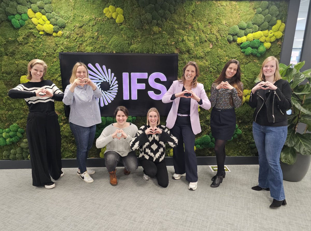 Ook dit jaar vieren we internationale vrouwendag. Natuurlijk zetten we daarom onze vrouwelijke collega’s (extra) in het zonnetje! 

#InvestInWomen #IWD2024 #InternationalWomensDay #IFSBenelux