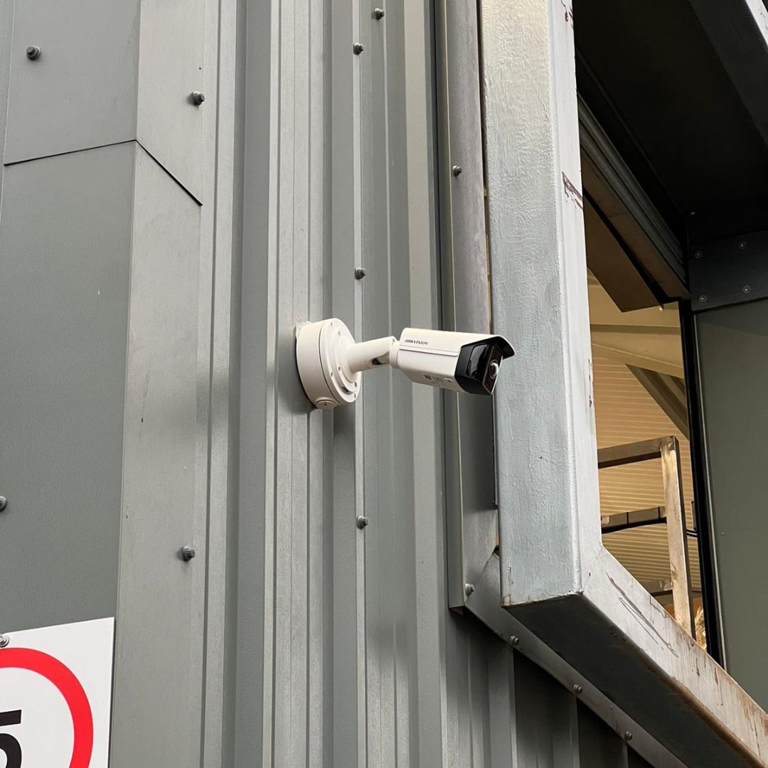 MYDISUK's tweet photo. Brand new install of the Super Wide Angle Fixed Bullet Camera 🌾📷

High-Quality Imaging
180° Super Wide Field of View
True WDR Technology (120 dB)
Distortion Correction
Water and Dust Resistant (IP67)

Protect your livelihood today: 0170 890 8008 or visit https://t.co/Z2YO8XsseL https://t.co/AMwKWdIICT