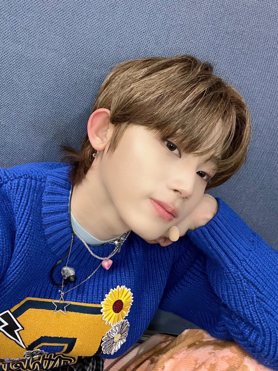 [📸] #더윈드데이 #THEWINDDAY

24.03.08
KBS <#뮤직뱅크>

💙Today The Wind💙

#더윈드 #THEWIND #The_Wind 
#Our_YouthTeen #Hi_TEEN
#김희수 #타나톤 #최한빈
#박하유찬 #안찬원 #장현준