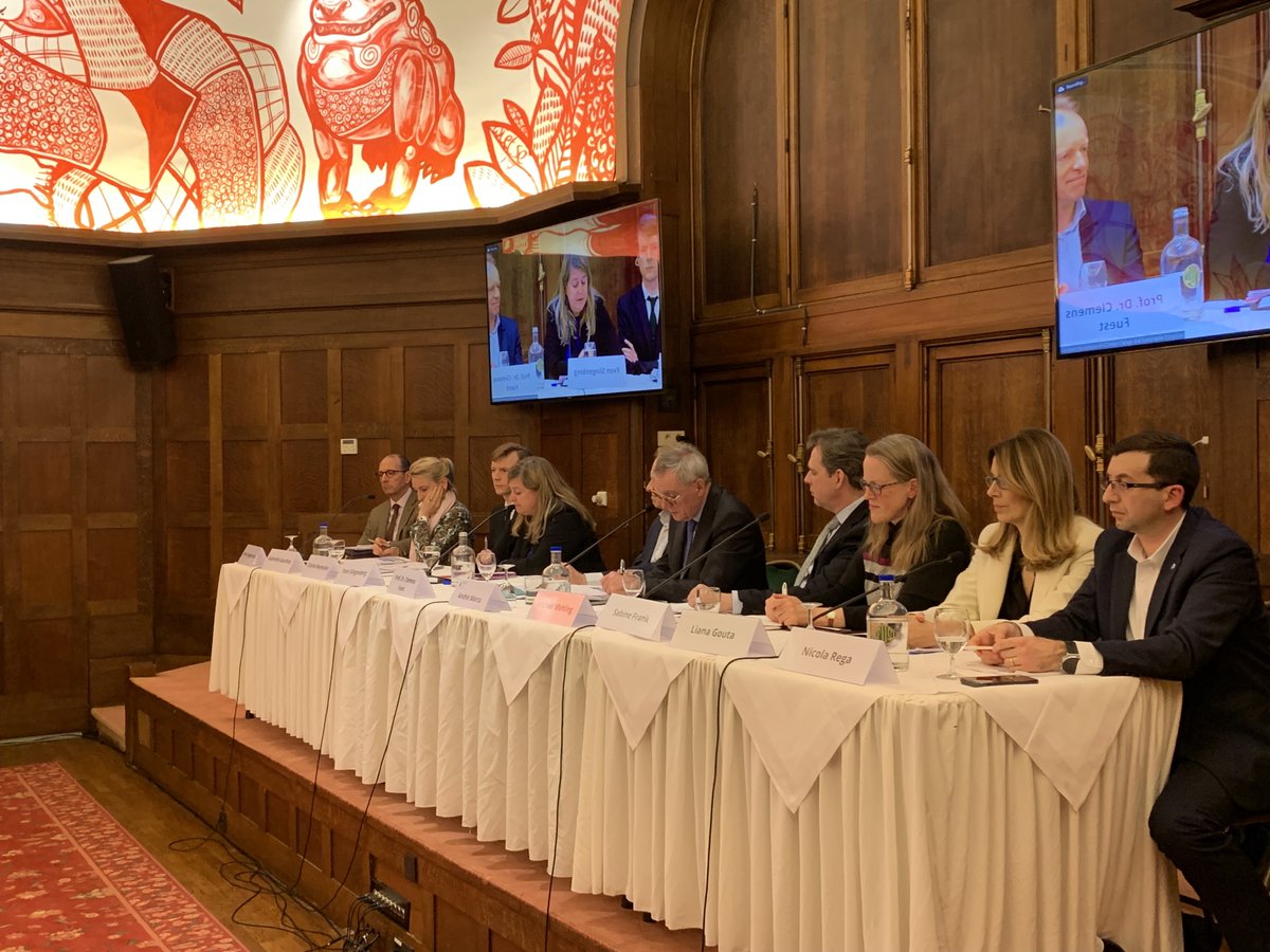 Thank you to all those who joined ERCST and the @ifo_Institut yesterday for the launch of our joint report 'Climate Policy Priorities for the next European Commission.' 👉Read the report: bit.ly/49Dwurs 👉 Watch the recording: bit.ly/3wJdEkj