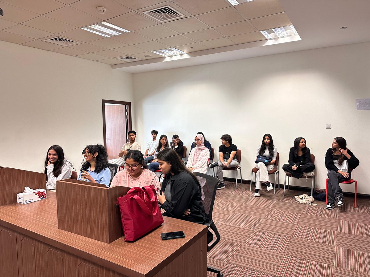 DmuDubai's tweet image. A Day in the Life of a Lawyer: DMU Dubai recently hosted an incredible event for high school students, focused on strengthening oral advocacy skills. It was truly inspiring to witness the passion and potential of these young minds.
#DMUDubai #HighSchoolStudents #OralAdvocacySkill