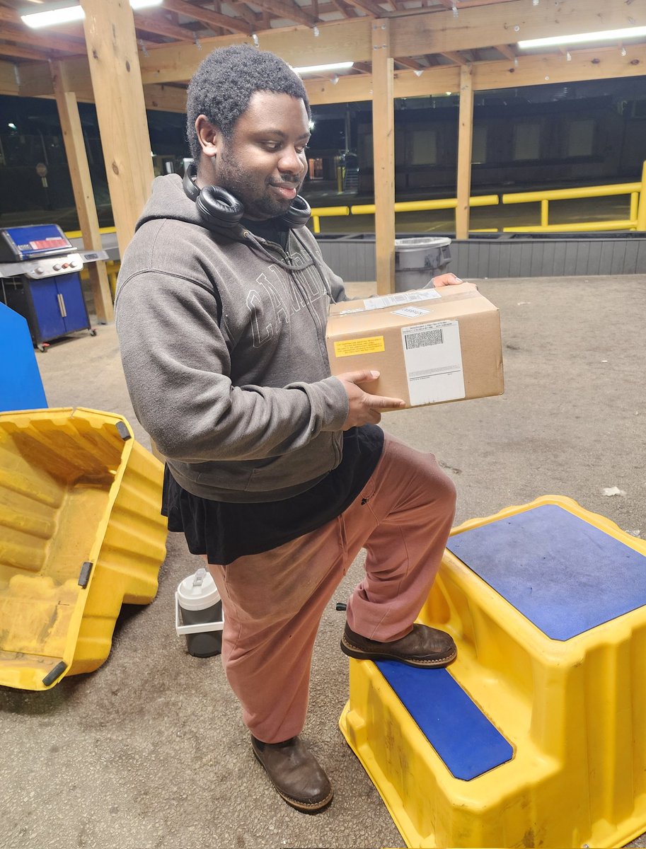 Lawnside NJ Midnight Safety Activity⭐️ Stay in the Zone ⭐️Use the Loadstand⭐️ <a href="/CarolBTome/">Carol Tomé</a> <a href="/DJEJZ/">Edward  Zarzatian</a> <a href="/Johnasaulino/">John Saulino</a> <a href="/kelly_gonter/">Kelly Gonter</a> <a href="/kndragonfly/">Kim Newton</a> <a href="/LawnjOrepa/">Lawnside Division Safety</a> <a href="/MFurinoUPSPHL/">Michelle Furino</a> ⭐️ <a href="/OHWellnessUPS/">Industrial Athlete</a> <a href="/RayBarczak/">RayBarczak</a> <a href="/RAYNEupSup/">Rayne</a> <a href="/RobertCapone17/">Robert Capone</a> <a href="/tomperez225/">Tomas Perez</a> <a href="/UPSers/">UPSers</a> ⭐️ <a href="/jackchud22/">Jack Chudzinski</a> ⭐️