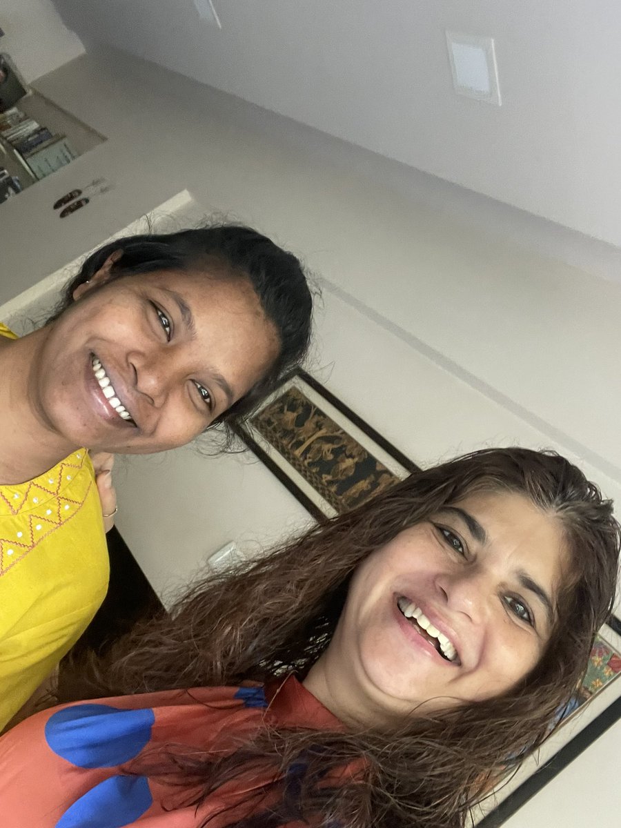 aparnavpwoman's tweet image. Here is my #househelp coming from #Jharkhand Knows to use the smartphone but fully illiterate. I had been telling her the need to read n understand. Today, I could convince her to learn alphabets. A truly #HappyInternationalWomensDay for me... 2
