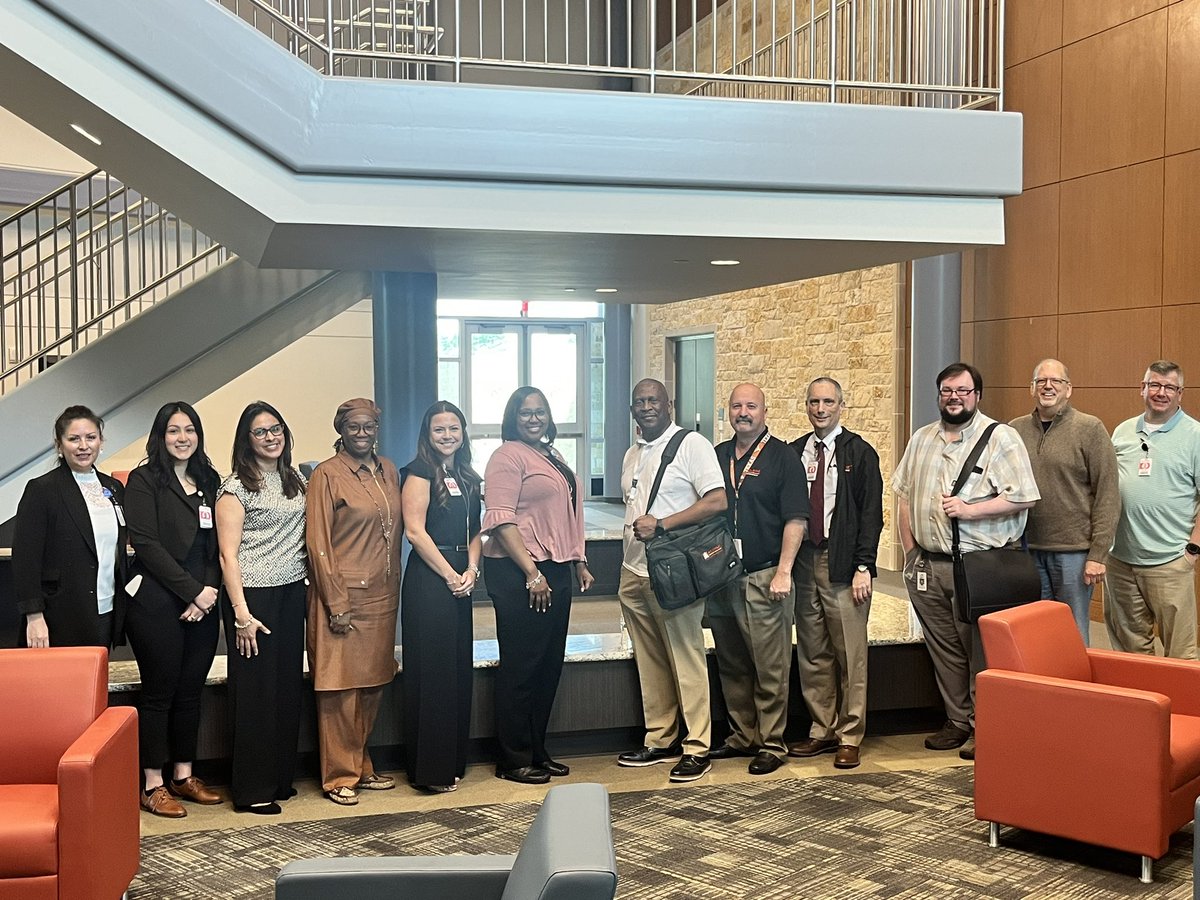 EducatorMar10's tweet photo. @AldineCTE started our morning off with @AvalosPTECH and @lonestarcollege Kingwood ensuring all students on their pathway finish strong! #LevelI #LevelII #IBC #WorkForceCert #Associates #ChoicesANDOpportunities @adbustil @drgoffney https://t.co/N9bYYhLP8h