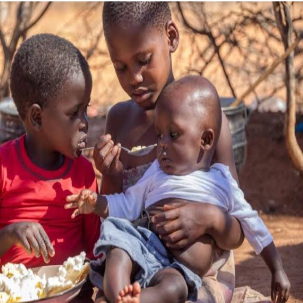 infoAtRECAHI's tweet photo. *I hateTotal(oil company)
*All fossil fuelPropagandists deserve immediate arrest!
*Lives of children,men&amp; women in balance because of Total(fossil business. Why?!!👉 https://t.co/jn1MfAkli0
*Africans suffer due French Total energies  
#kickTotalOutOfAfrica
@stopEACOP
#stopFossils https://t.co/zvQ6c6vgRo