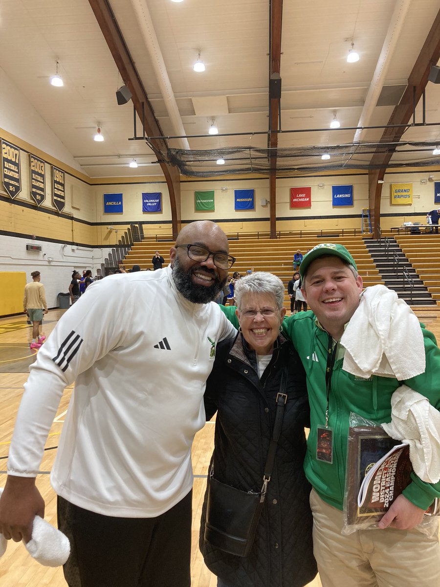 We’re still dancing! <a href="/SMCRoadrunners/">SMC Athletics</a> 💚💛🏀🏆<a href="/NJCAARegion12/">NJCAA Region 12</a>