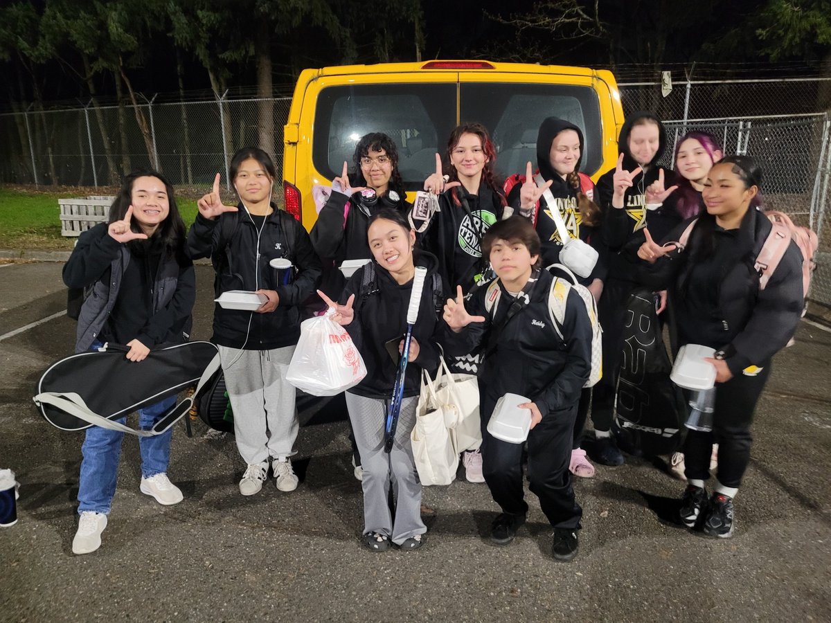 ABENATIONNGUYEN's tweet photo. Long night for the Abes at the CK invite!! Congrats to Yuna and Bri for winning the number 1 doubles flight!!  Everyone gained valuable experience and despite the cold, had a great time!! #Abestennis https://t.co/QFql4AkJoT