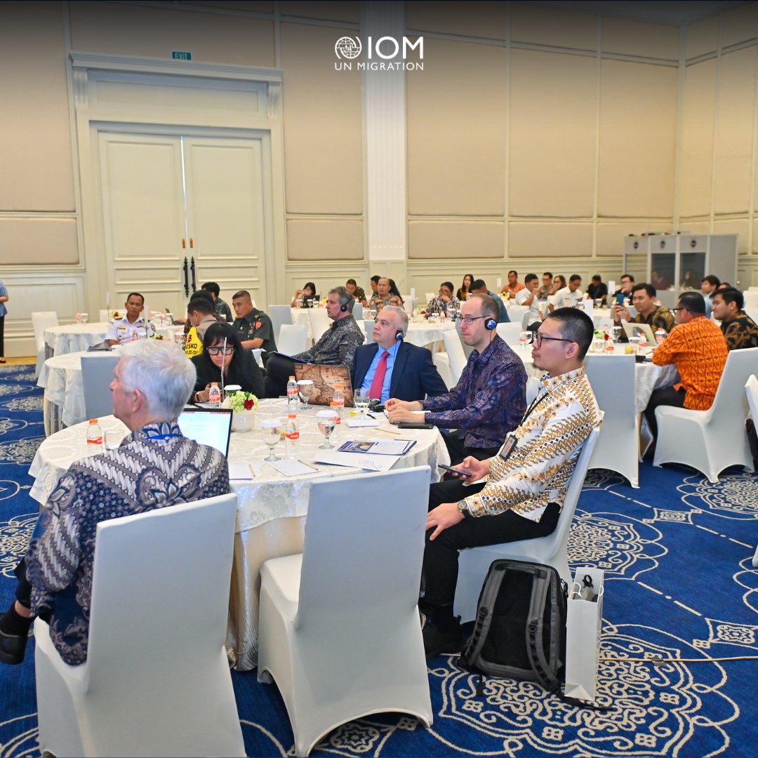 IOMIndonesia's tweet photo. IOM Indonesia is pleased to announce the launch of the STREAM project in support from @StateINL @usembassyjkt. This initiative aims to enhance #MaritimeSecurity and protect vulnerable #migrants from transnational organized crime in 🇮🇩 waters.

Read: https://t.co/zixUeIsD9F https://t.co/tWWBEcNP42