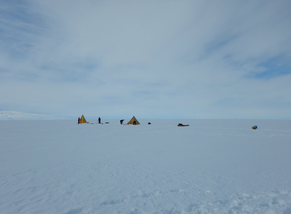 Happy International Women's Day to the incredible polar women out there, both existing and aspiring! Whether on the ice or off, women excel in various polar careers. Find inspiration in these 200 outstanding women in the polar world: womeninpolarscience.org/100polarwomen/ #IWD2024