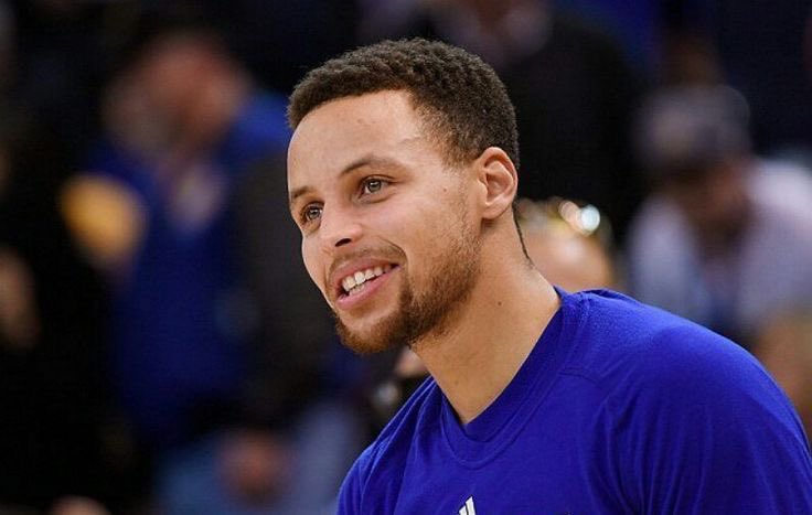 GameOnSteph_'s tweet photo. Dear @StephenCurry30, 

I'm praying every moment that the injury isn't too bad. All this really broke my heart. I'm looking forward to seeing you again soon. We need you in the playoffs and also in these last games of the season at the highest level. 💍 number 5 is still alive. 

Rest well, you’ll always be my GOAT 🐐❤️