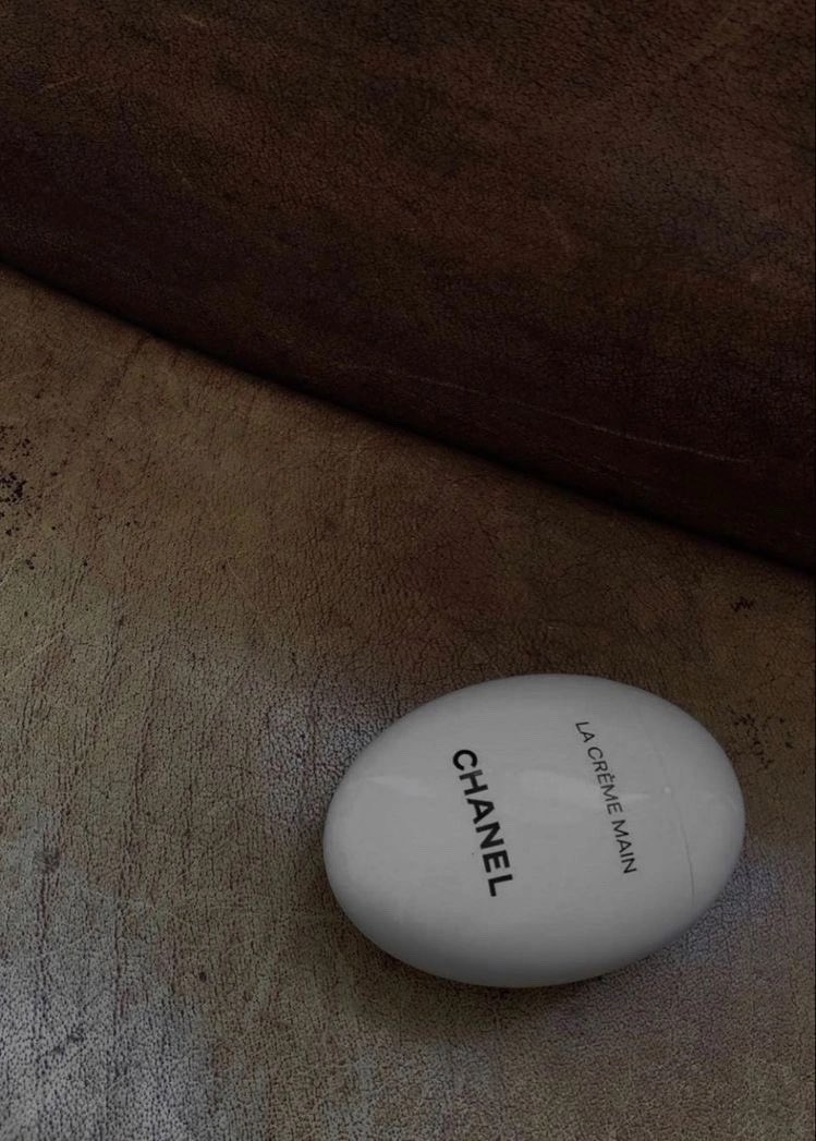 ⠀⠀
           ⿻┊🩶⇆🏰. — @freneels › 𝐢𝐯. 𝗌𝗂𝗌𝗍𝖾𝗋𝗌 ⨟

08.03. ' #𝖾́𝗉𝗂𝖼𝖾, иногда утро начинается неожиданно. если это недовольное бормотание дафны, пока она пытается хоть что-то приготовить, то тем более.

⠀⠀