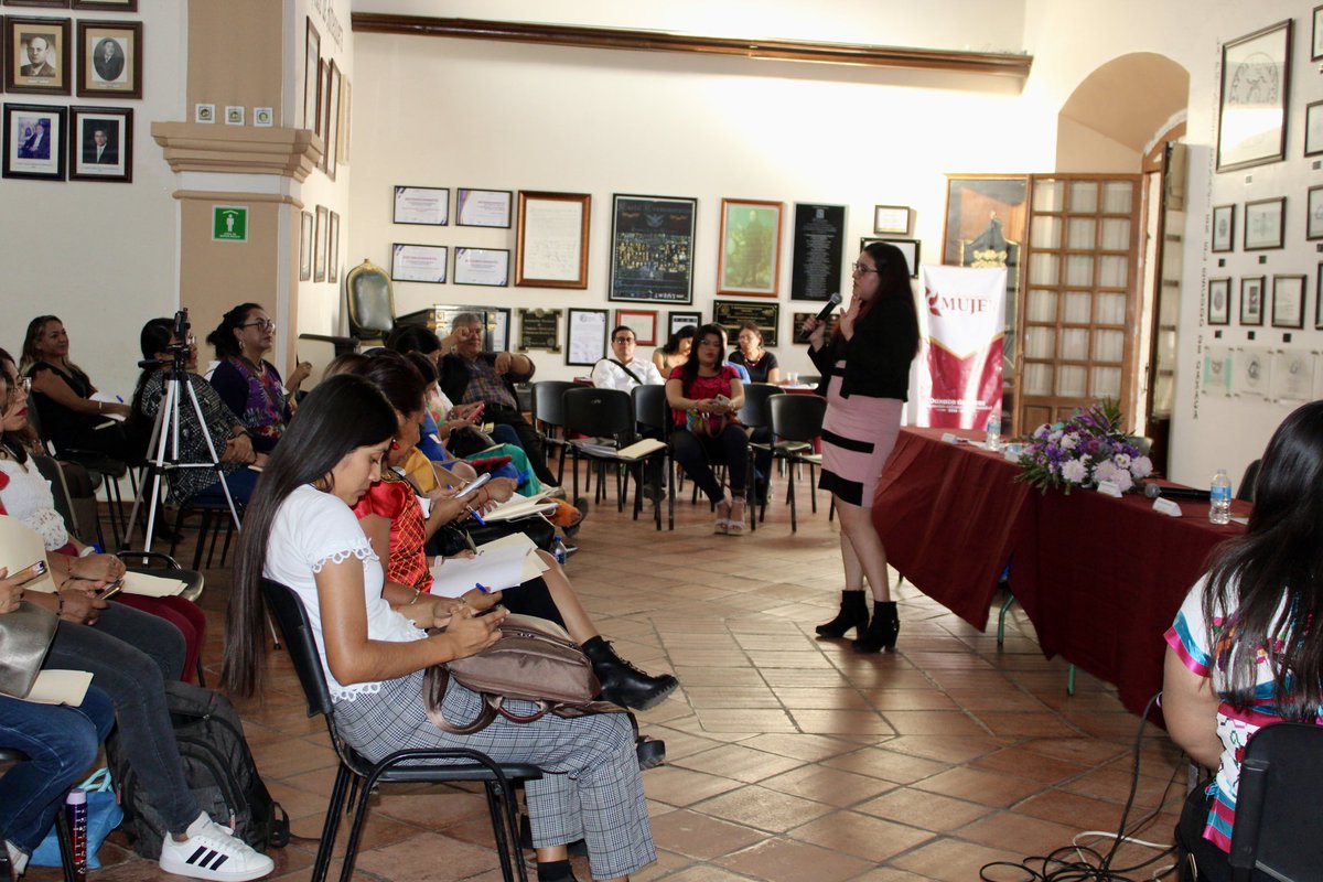 Se llevó a cabo la primera parte del Programa de Formación “El Derecho al Cuidado en las Políticas Públicas Locales”. En esta primera sesión se impartió el tema; ¿De qué hablamos cuando hablamos de cuidados?