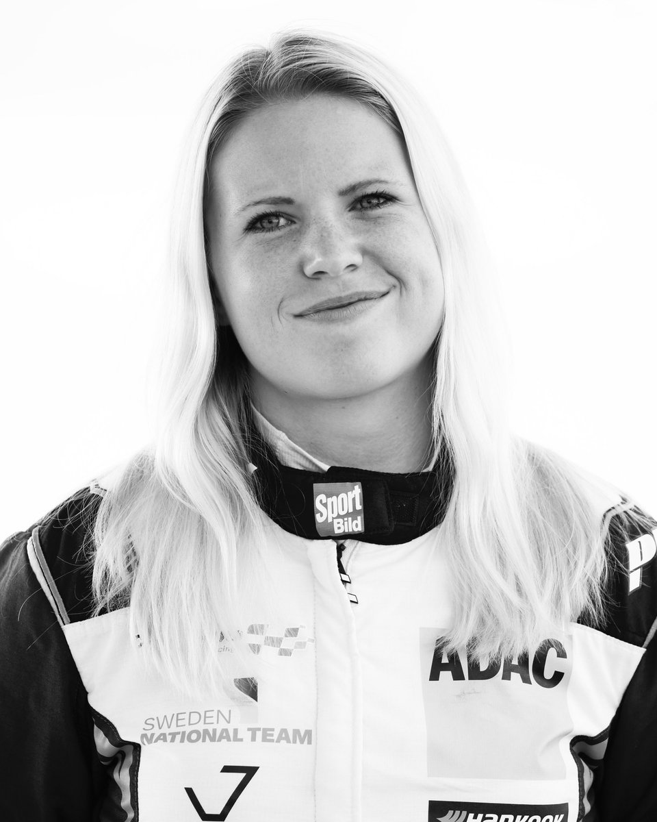 Happy International Women’s Day 🫶🏻
To all women out there -  Keep inspiring each other, follow your dreams and believe in yourself 🩷

“There is no limit to what we, as a women, can accomplish”

#happyinternationalwomensday