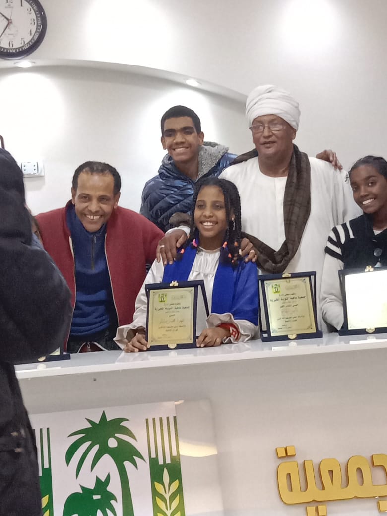 الفنان عامر داود الغالي ابو ابو سمبل الفنانة