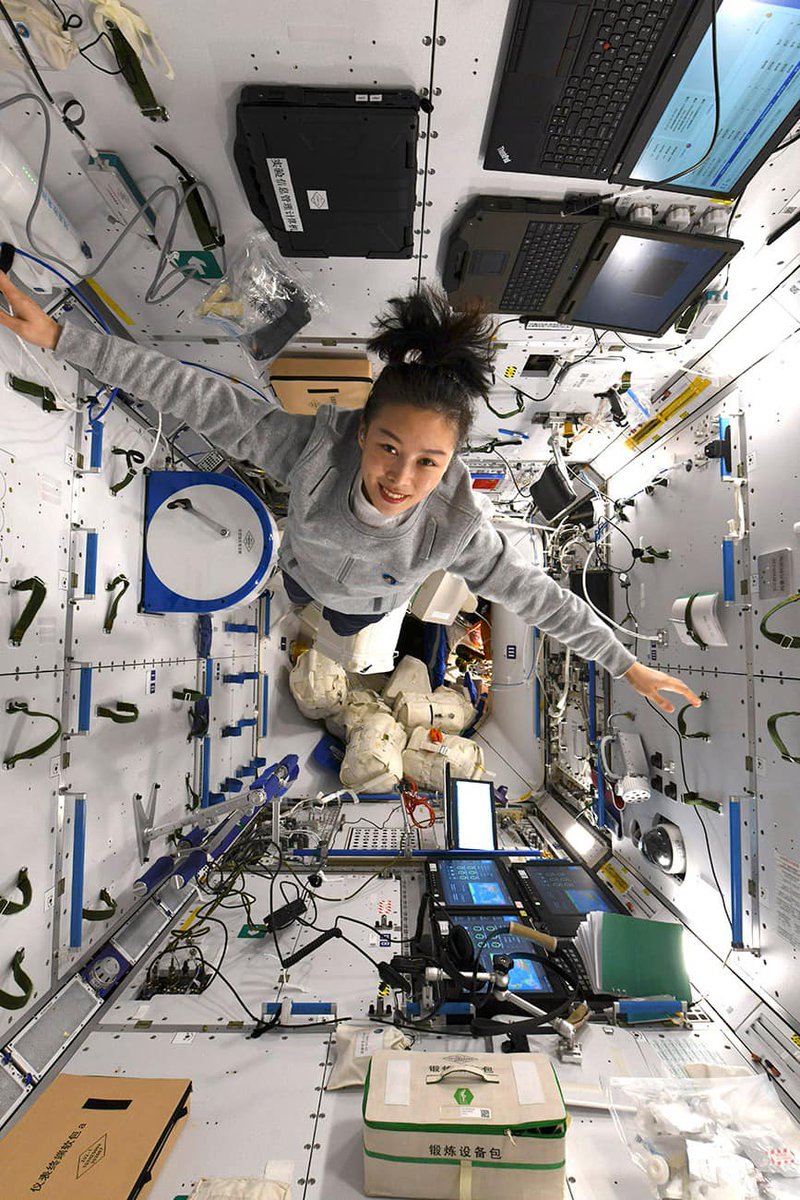 wulei2020's tweet image. Happy International #women’s day！
Meet these amazing female astronauts, rocket designers, engineers……
（Photo Credit: #CMSA）