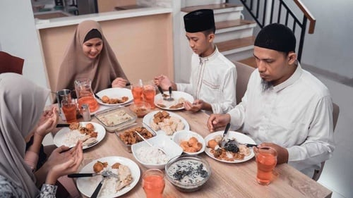 afrkml's tweet photo. Mana nih sobat aslam, sini ngumpul!

Kita bahas yok gimana Cara Puasa Ramadan yang Aman dan Sehat buat kamu yang punya masalah lambung, biar puasanya lancar tanpa masalah!!!

👇🏻👇🏻👇🏻