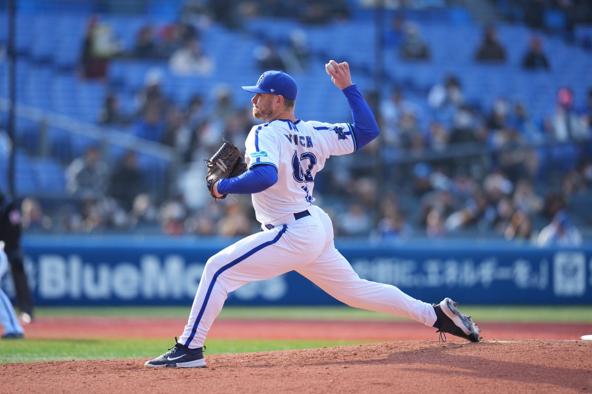 ハマスタデビュー戦の #ウィック 選手は走者を得点圏に背負いながらも