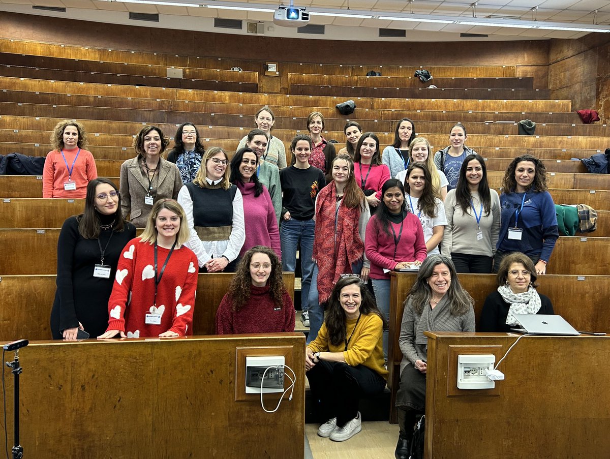 Today we celebrate #InternationalWomensDay with this inspiring picture👇 of some of our #students #professors #technicians #engineers enjoying their work in #KM3NeT as early career scientists or in leadership positions. Happy #WomensDay2024 🌷⚘️ #InspireInclusion #IWD2024