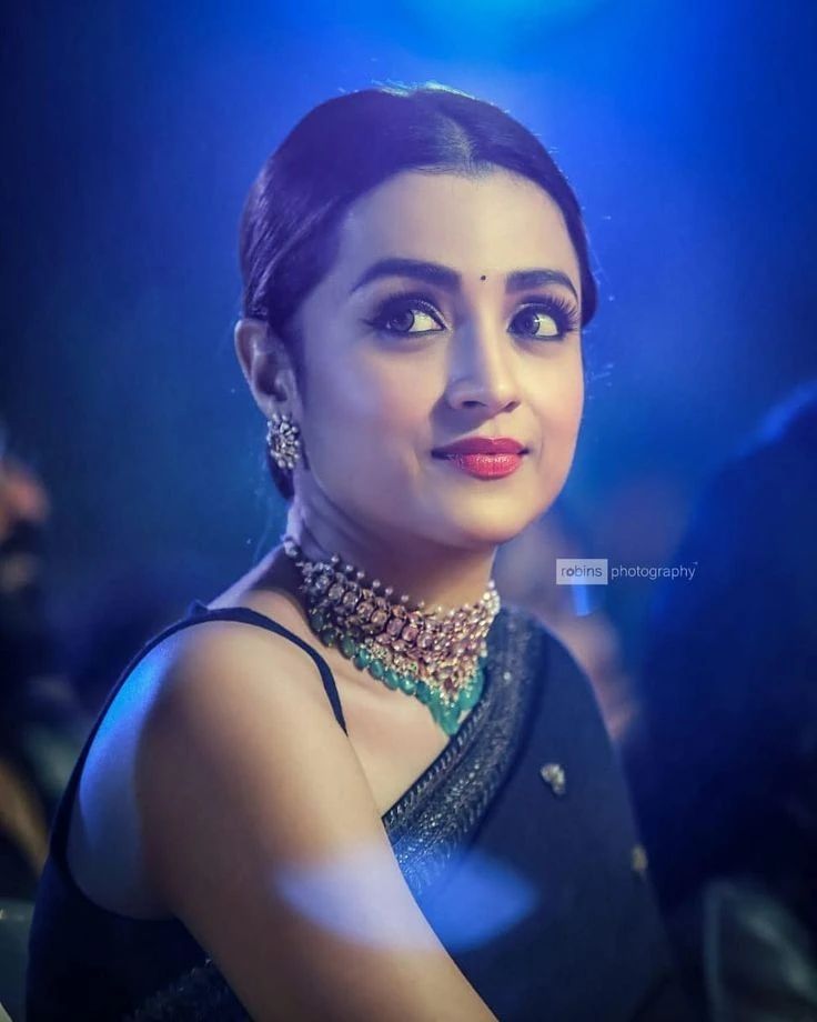 rmandanna949's tweet photo. Maami 😘😘

@trishtrashers 

#TrishaKrishnan #Trisha https://t.co/ddiGjqBIhE