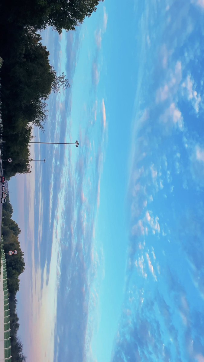 LadyLillithTV's tweet photo. Photo dump #1

#abudhabi #bestweek #friends #food #art #sky https://t.co/HgAH3n7ROM
