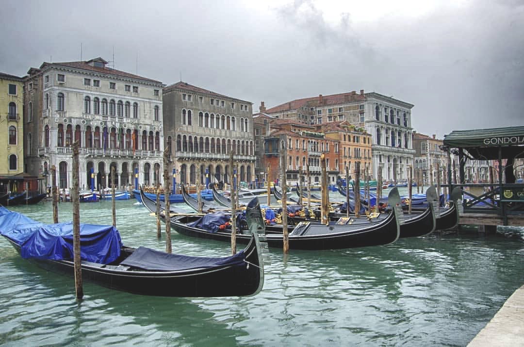 ☁ «Io non fui d'altri e non sarò mai tua,
io son di me» (Ada Negri). Buongiorno, amici!

#8marzo