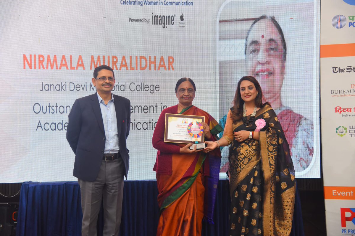 hdfe_jdmc's tweet photo. Heartiest Congratulations to Ms. Nirmala Muralidhar for receiving the Prism Award 2024, celebrating women in Communication! Her outstanding achievements in the Academic Realm of Communication truly shine. #Women’sDay #PrismAward2024 https://t.co/6xKItZS9A5