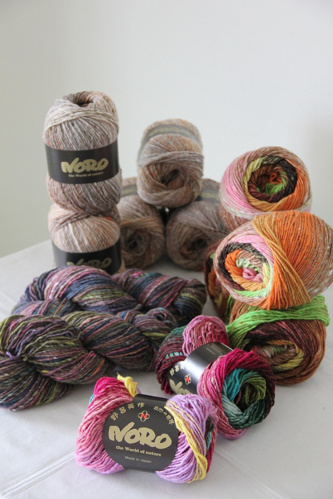 手作り猫耳　耳当てニット帽　イタリー製糸　野呂英作糸　茶　黄色他 手作り猫耳 耳当てニット帽 イタリー製糸 野呂英作糸 茶 黄色他 耳