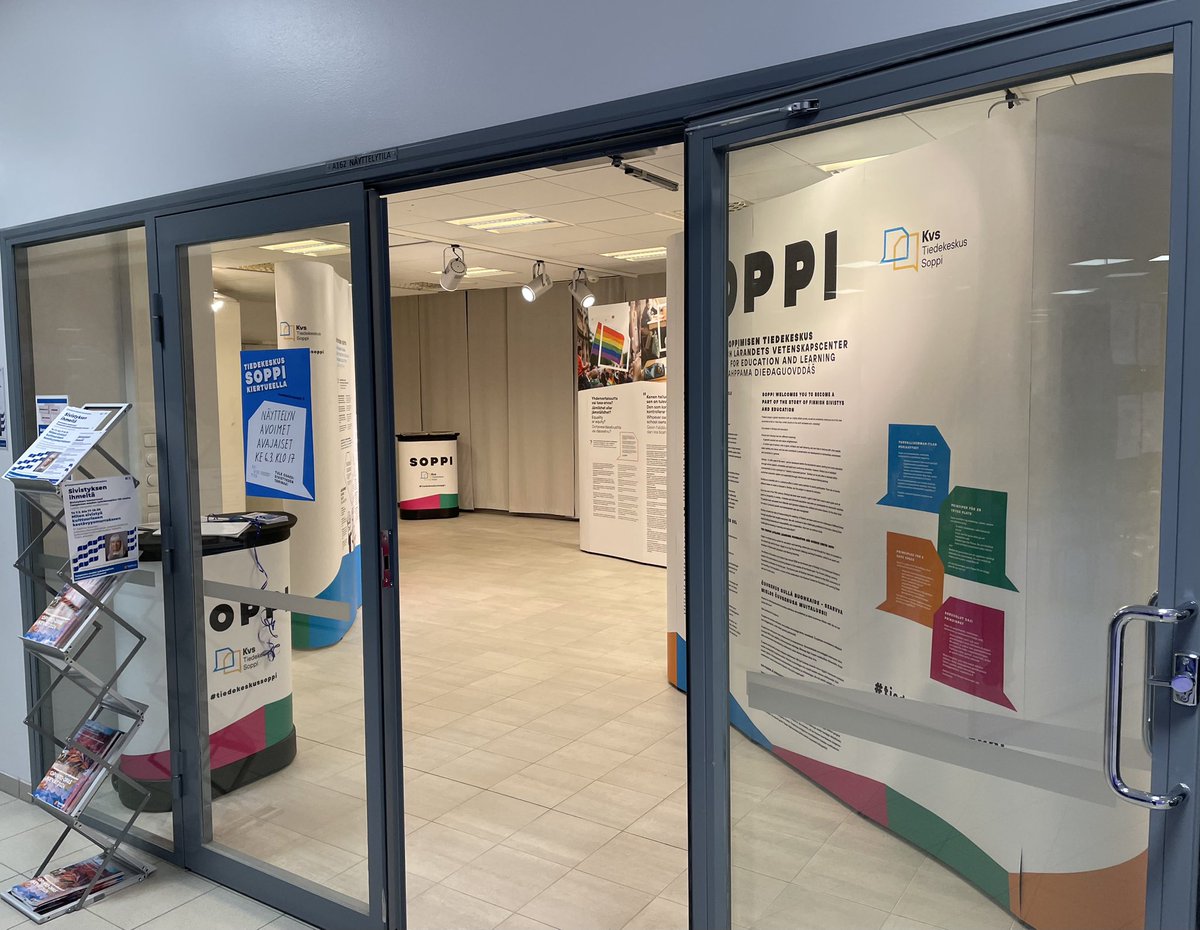 Jo avajaisviikolla Tampereella <a href="/KVS_fi/">Kvs-säätiö (Kansanvalistusseura sr.)</a> #tiedekeskus #Soppi -kiertonäyttely on saanut upeasti palautetta: ”Ajatuksia herättävä näyttely” ”Hieno ajatus ja toteutus” ”Ajankohtainen aihe” <a href="/nina_hjelt/">Nina Hjelt</a> @TuomiLauri <a href="/HeidiKnen/">Heidi Kinnunen</a>
