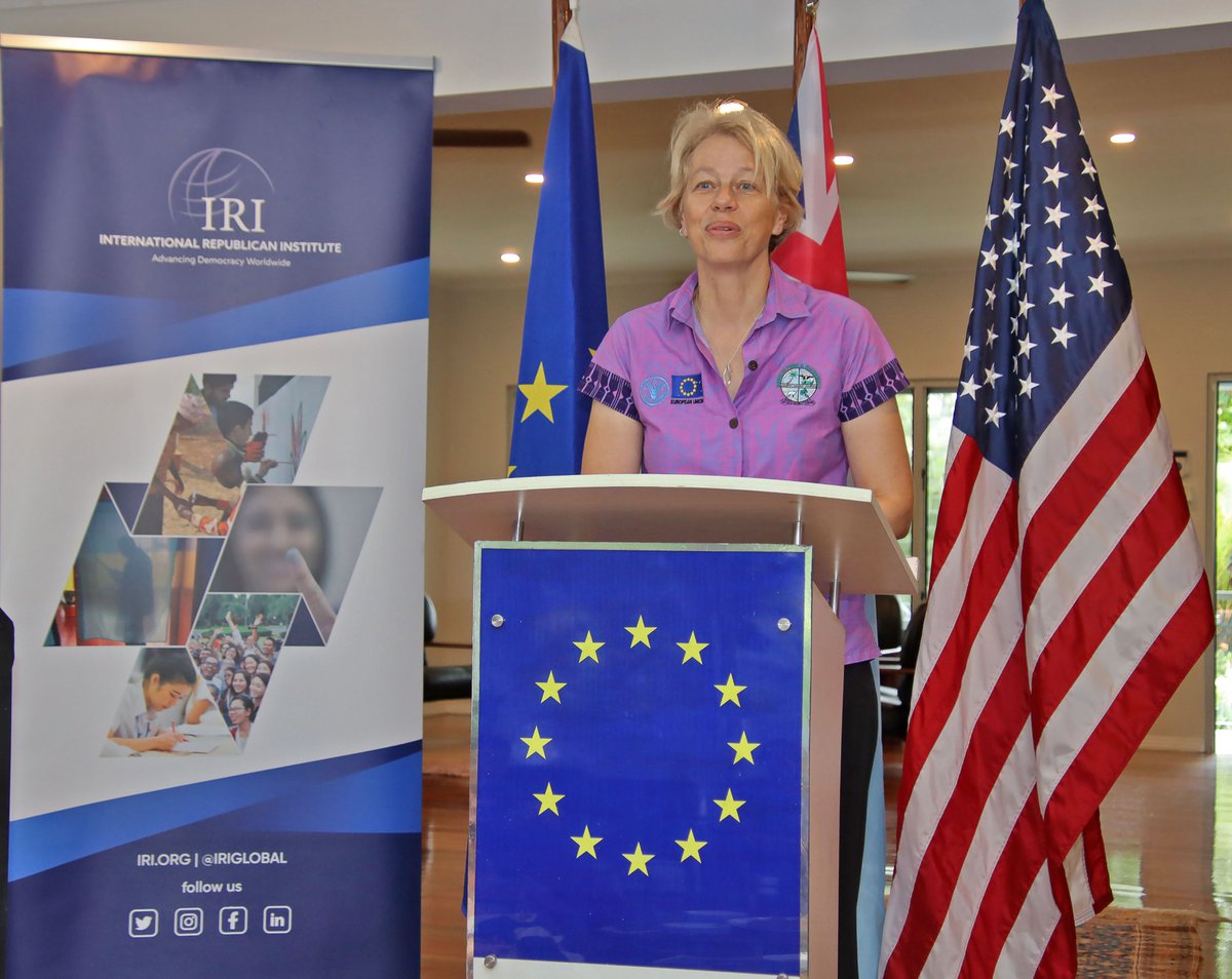 Assistant Minister @Fiji_MOFA Hon. @lenoraqfj attended the International Women's Day Celebrations jointly organized by European Union @EUPasifika and USAID. It was a special occasion to recognise the important role of #women, their shared #challenges and #achievements. 🇪🇺🇺🇸🇫🇯