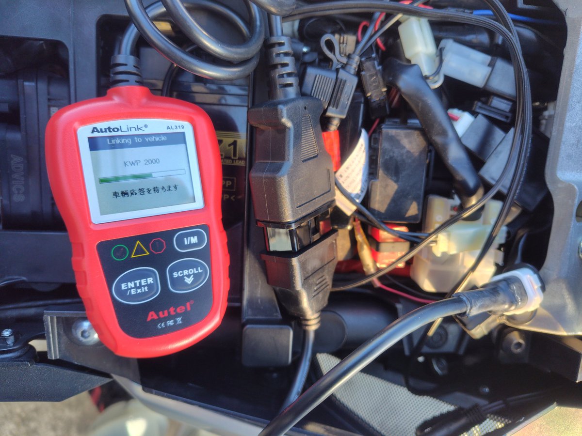 jintake0114's tweet photo. チェックランプ消したった👍わーいこれで後輪回し放題〜(違🤤#TRACER900GT #OBD2 #AL319 https://t.co/7s2Q5DuxHs