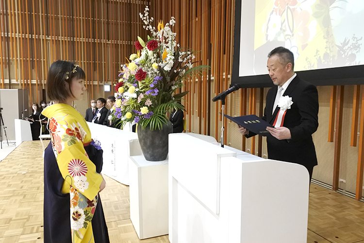 3月8日（金）に令和5年度 卒業式を執り行いました🌸 🔽詳しくはこちら🔽
numasen.ac.jp/2024/03/08/%e4… #沼津 #沼情 #沼津情報ビジネス専門学校 #専門学校 #専門学校生 #卒業式 #卒業おめでとう #卒業 #卒業証書授与式