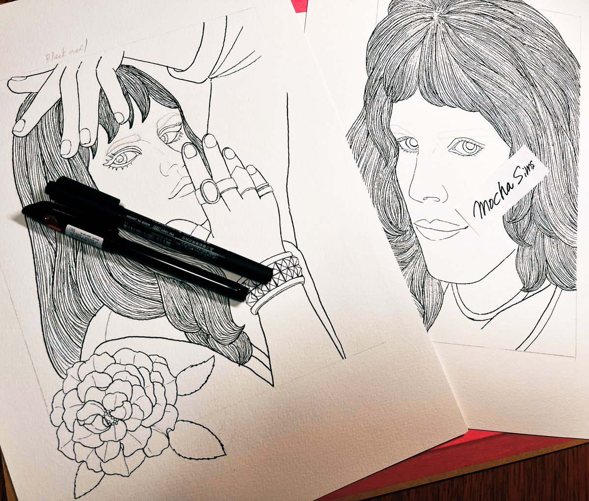 sims_mocha's tweet photo. ①お花のディテールを入れて下絵が完成🤩
②描くスピードが相当上がったので増える増える😶
後はペンを紙の凹凸になるべく取られないようになりたいな💭
今日必要だった筆に手違いが発生したため塗りは後日🎨
#SimsArt #水彩画 #ペン水彩 #モカ水彩 #イラストスケッチ https://t.co/UjqgQi3A1M