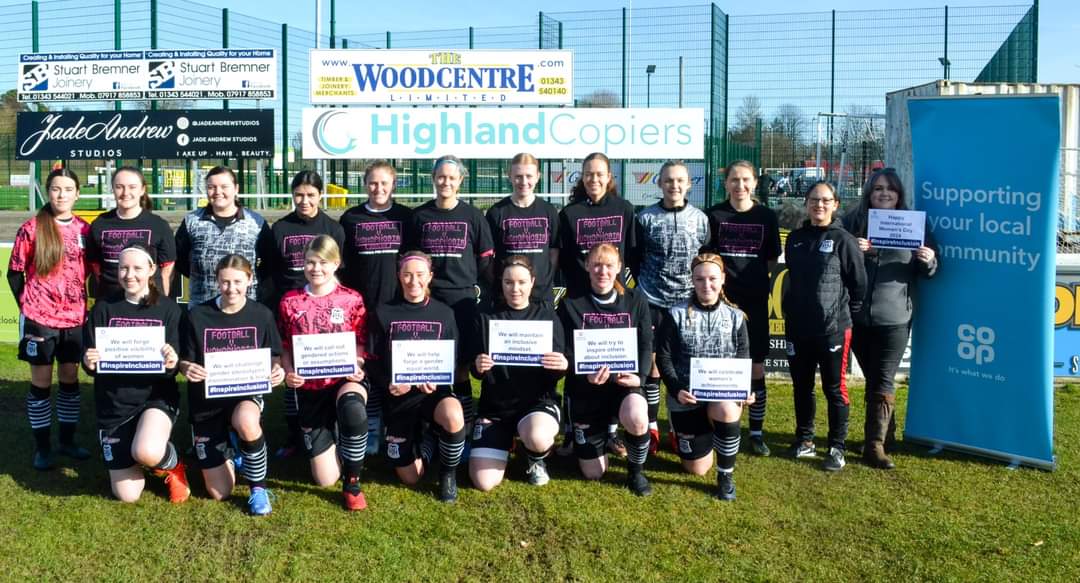FochLhanbMP's tweet photo. I had the joy of spending time with @ElginCityFC Womens Team to celebrate @womensday and discuss the importance of #InternationalWomensDay 🟣⚽

#ElginCityWomen #Football #IWD 
@PaulMcPCoop @Tom_MPM @coopuk https://t.co/oFBbKPpTDP