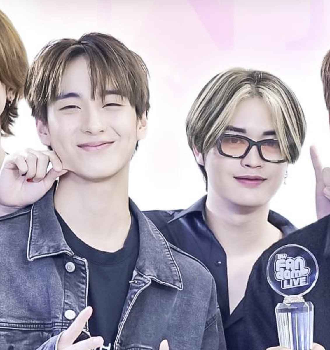 NarinInTheSky's tweet image. ขอจับหน่อยด้ายม้ายยย
#ATLASxEFMFANDOMLIVE
#NiceATLAS  #TadATLAS