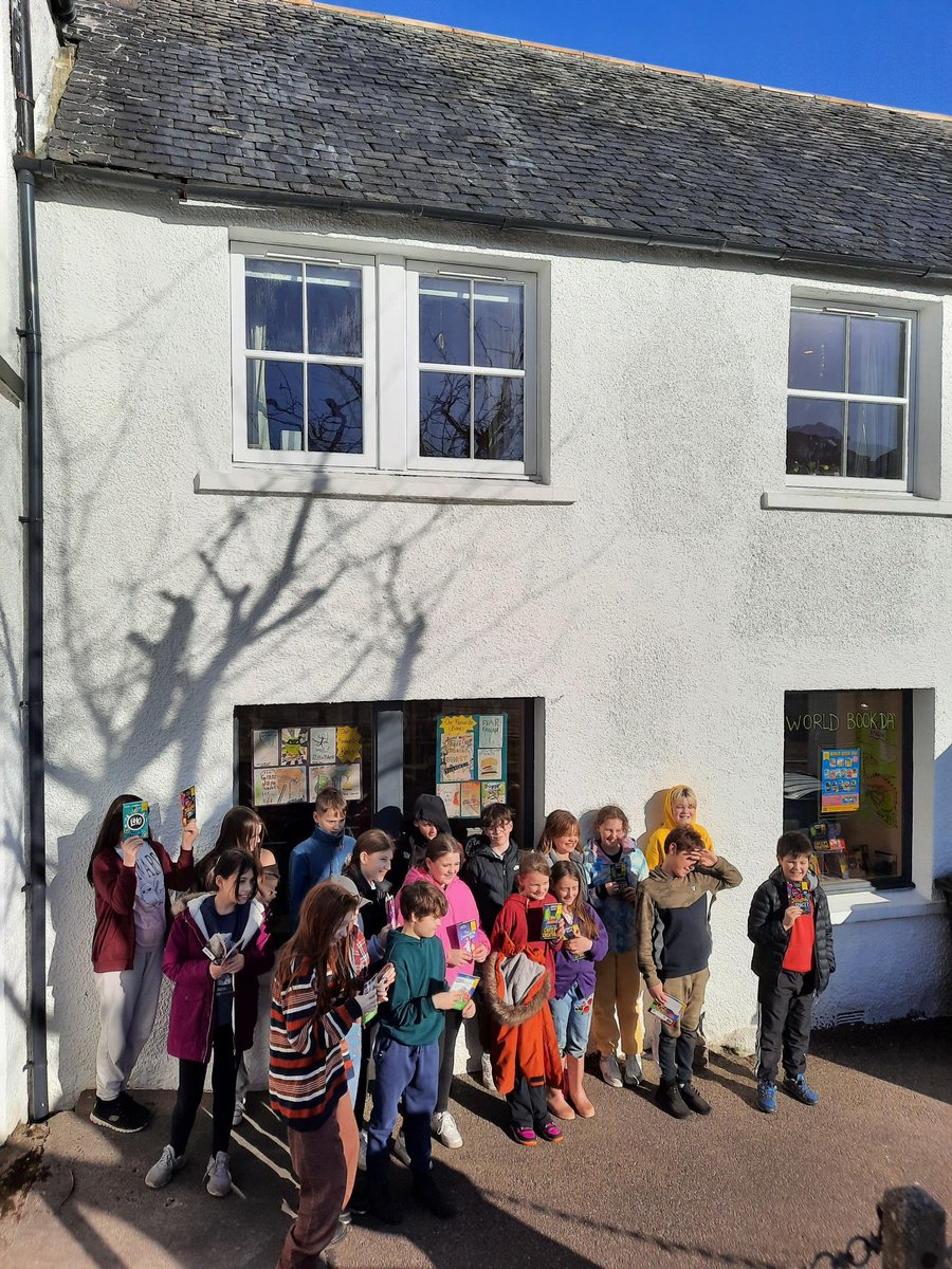 UllapoolB's tweet photo. Thank you SO much to all of the 115 pupils, along with the staff, from #UllapoolPrimary who have visited @UllapoolB this week for @WorldBookDayUK
We also have sent 144 books to the NW Sutherland Schools & to Aultbea / Bualnaluib clusters for their own WBD celebrations. Thank u x https://t.co/9GNrVT6lJT