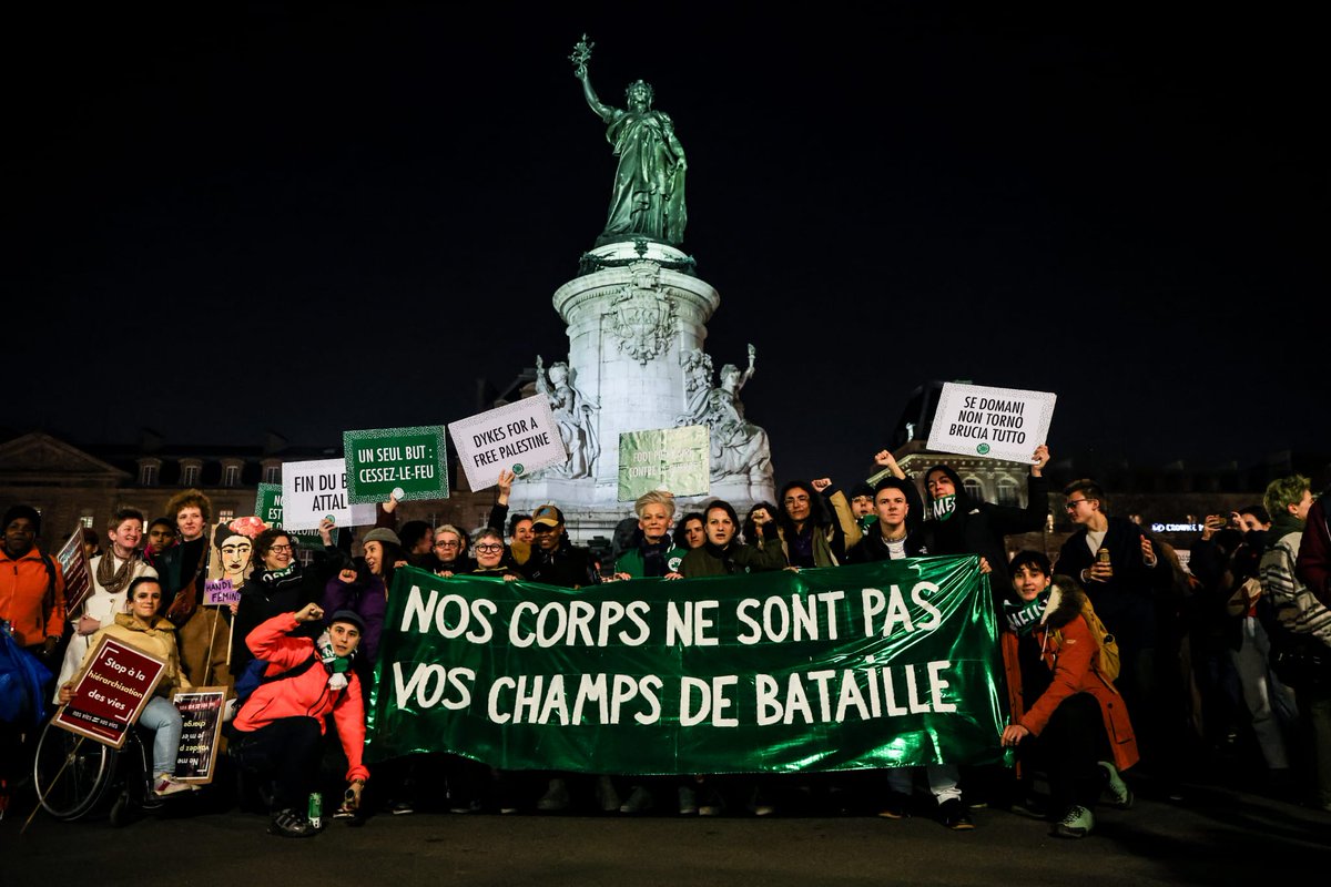 LesDegommeuses's tweet photo. Un seul but, cessez le feu
Dykes for a #freepalestine
#8mars https://t.co/H1qwULpOiy